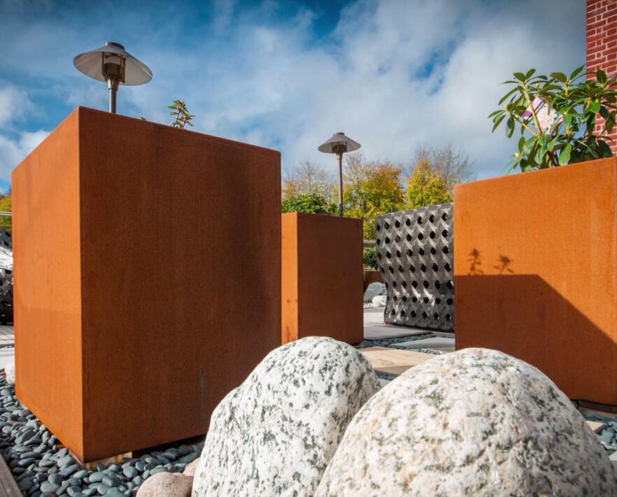 洛隆锈钢板花箱